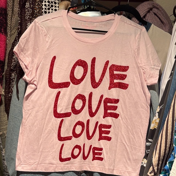 Victoria's Secret Tops - Victoria's Secret Pink Glitter Crop Top with Red Love Print!!  NEW